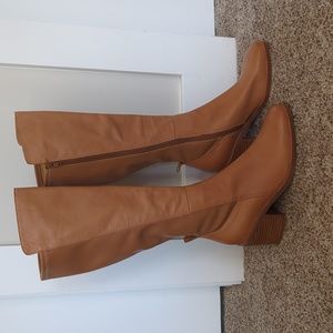 NWOB Silent D Neem tan boots 39